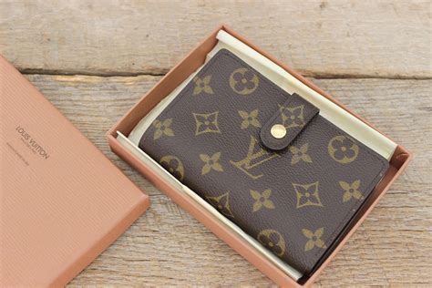 louis vuitton portemonnaie beige|louis vuitton prices wallet.